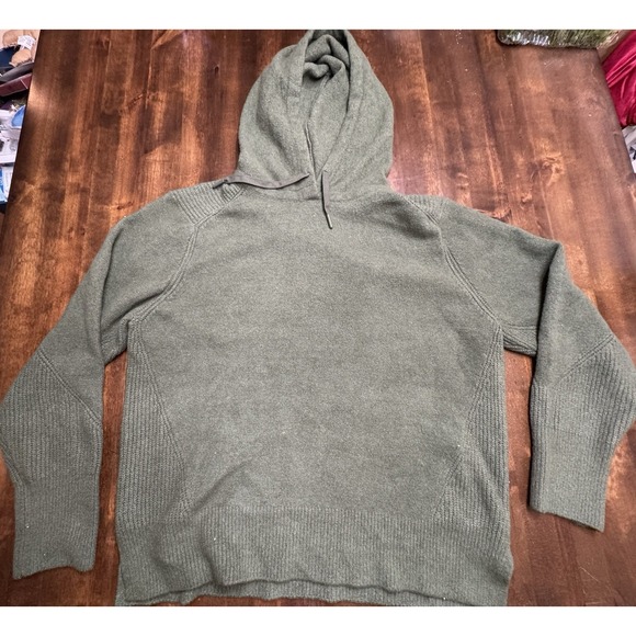 New .. Time and Tru Hooded Sweater - Army Green - L Time and Tru Size: L - Picture 9 of 15